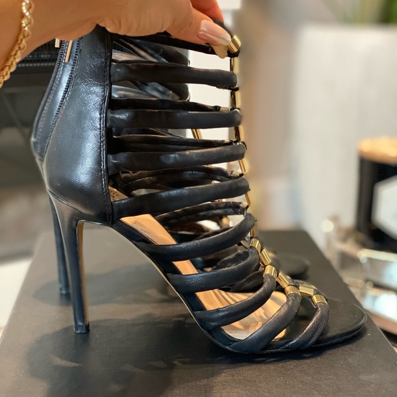 Vince Camuto heels - Picture 3 of 10
